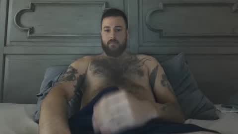 swoozy_ online show from November 21, 6:17 pm