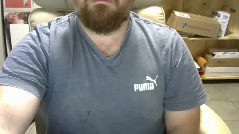 Snapshot of sxydadbod chatting on December 18, 12:38 am sxydadbod online show from December 18, 12:38 am