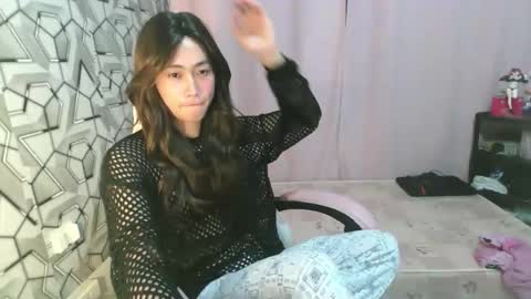 sydnyxox1 online show from June 5, 1:23 am