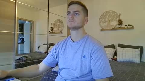 Snapshot of syl092 chatting on November 28, 8:50 am syl092 online show from November 28, 8:50 am