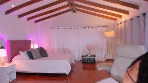 sylvana online show from October 24, 4:42 am