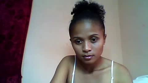 Snapshot of sylvaniah01 chatting on June 4, 1:17 pm sylvaniah01 online show from June 4, 1:17 pm