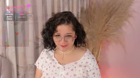 Snapshot of sylvara_bx chatting on June 17, 11:56 am online show from June 17, 11:56 am