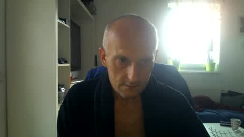 Snapshot of sylverstart92 chatting on January 2, 8:28 am sylverstart92 online show from January 2, 8:28 am