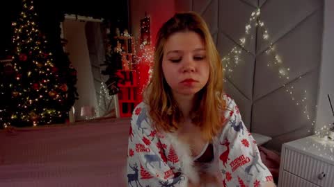 Snapshot of sylviarussell chatting on December 30, 5:58 am Sylvia online show from December 30, 5:58 am