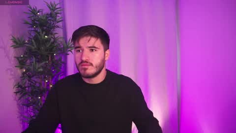 Snapshot of t0ny_wylie chatting on November 3, 11:11 am t0ny_wylie online show from November 3, 11:11 am