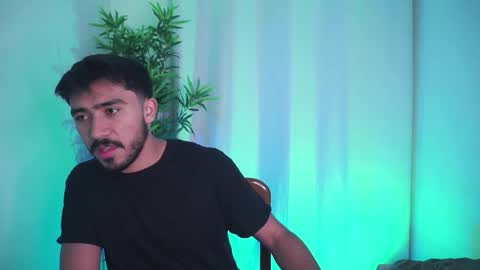 Snapshot of t0ny_wylie chatting on November 22, 11:31 am t0ny_wylie online show from November 22, 11:31 am