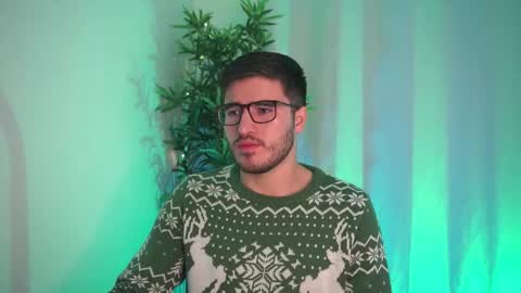 Snapshot of t0ny_wylie chatting on December 2, 11:04 am t0ny_wylie online show from December 2, 11:04 am