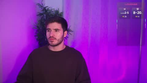 Snapshot of t0ny_wylie chatting on December 13, 8:47 pm t0ny_wylie online show from December 13, 8:47 pm