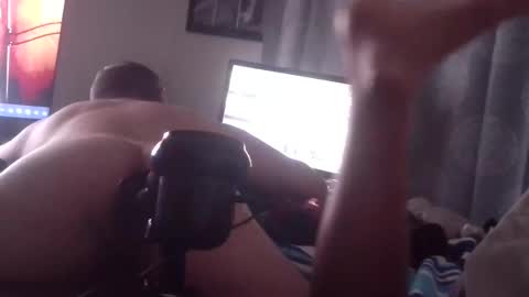 Snapshot of t92081t chatting on December 27, 9:17 am t92081t online show from December 27, 9:17 am