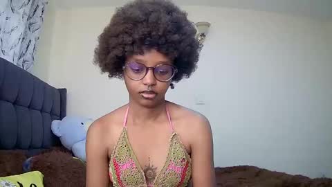 Snapshot of t_okyo chatting on December 9, 6:12 am TOKYO online show from December 9, 6:12 am