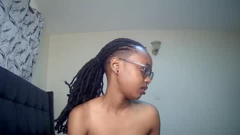 Snapshot of t_okyo chatting on January 15, 8:09 am TOKYO online show from January 15, 8:09 am