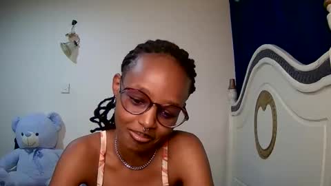 Snapshot of t_okyo chatting on January 27, 5:25 am TOKYO online show from January 27, 5:25 am