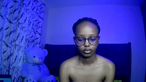 Snapshot of t_okyo chatting on February 10, 8:53 am TOKYO online show from February 10, 8:53 am