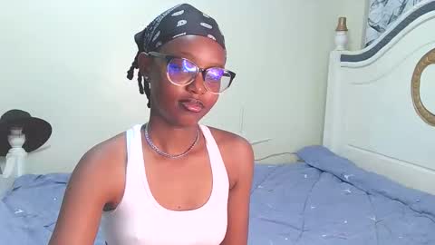 Snapshot of t_okyo chatting on September 24, 5:00 am TOKYO online show from September 24, 5:00 am