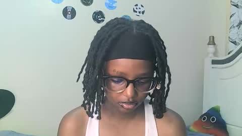 Snapshot of t_okyo chatting on October 10, 8:24 am TOKYO online show from October 10, 8:24 am