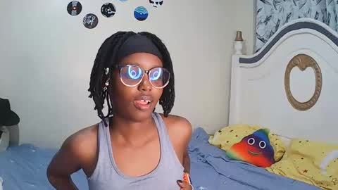 Snapshot of t_okyo chatting on October 30, 4:08 pm TOKYO online show from October 30, 4:08 pm