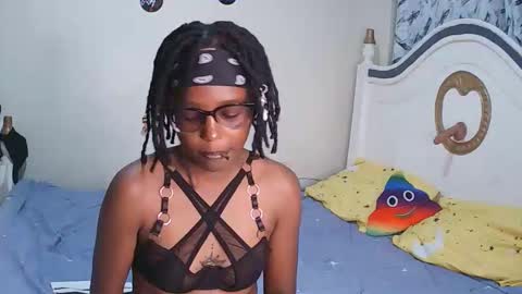 Snapshot of t_okyo chatting on November 12, 3:12 pm TOKYO online show from November 12, 3:12 pm