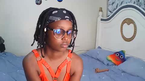 Snapshot of t_okyo chatting on November 14, 4:49 pm TOKYO online show from November 14, 4:49 pm