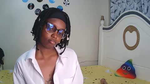 Snapshot of t_okyo chatting on November 24, 2:55 am TOKYO online show from November 24, 2:55 am