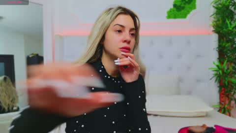 Arianna online show from January 24, 1:25 pm