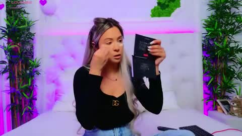 Arianna online show from November 5, 2:28 pm