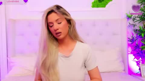 Arianna online show from April 24, 2:19 pm