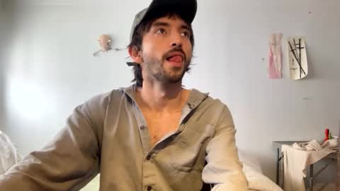 Snapshot of tabris_hairyboy chatting on January 11, 8:58 pm Tabris online show from January 11, 8:58 pm