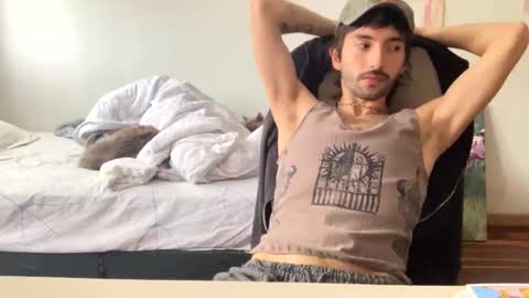 Snapshot of tabris_hairyboy chatting on May 14, 8:59 pm Tabris online show from May 14, 8:59 pm