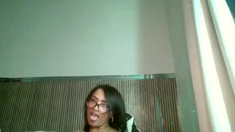 yameil online show from April 23, 8:11 pm