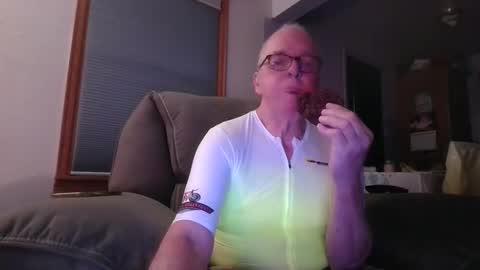 tacrunner66_ online show from October 26, 2:50 am