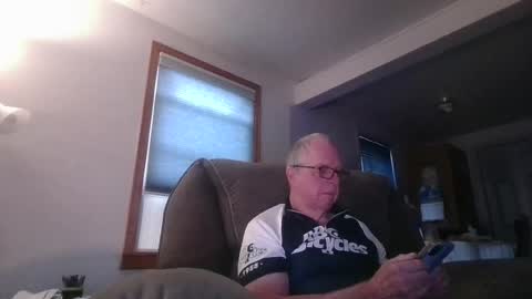 tacrunner66_ online show from June 25, 1:37 pm