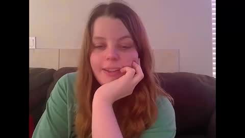 tacyluxe online show from May 18, 1:35 am