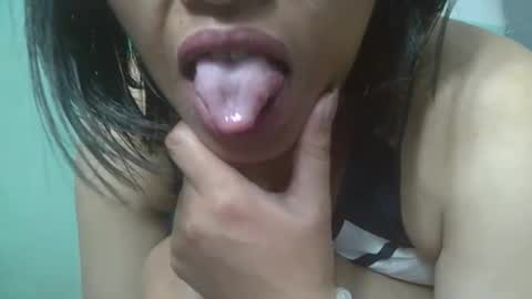 Snapshot of tahiniah chatting on October 26, 6:19 am tahiniah online show from October 26, 6:19 am