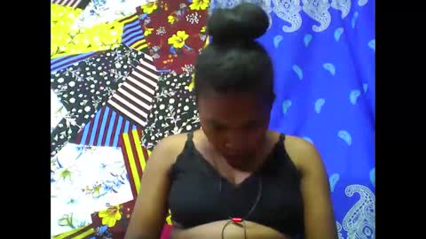 Snapshot of tahiriniah chatting on November 2, 6:21 pm tahiriniah online show from November 2, 6:21 pm