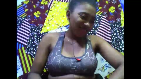 Snapshot of tahiriniah chatting on November 29, 4:59 am tahiriniah online show from November 29, 4:59 am
