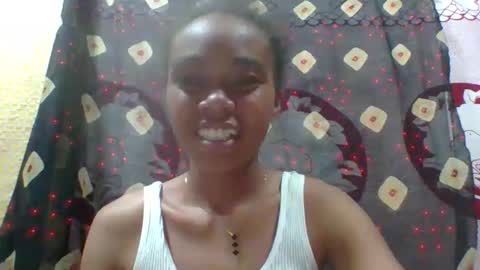 tahiryjosiah online show from April 23, 3:14 pm