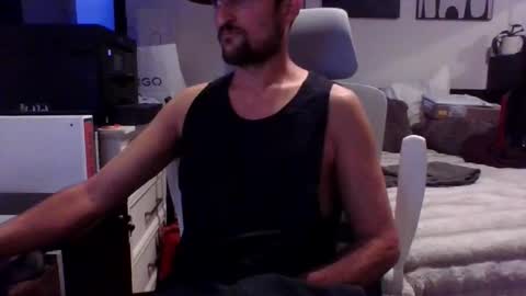 tahoerider6 online show from March 9, 2:04 am