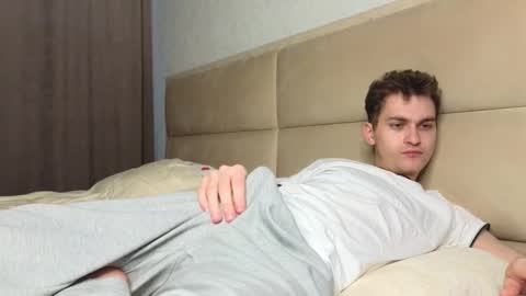 Alex online show from January 6, 2:15 am