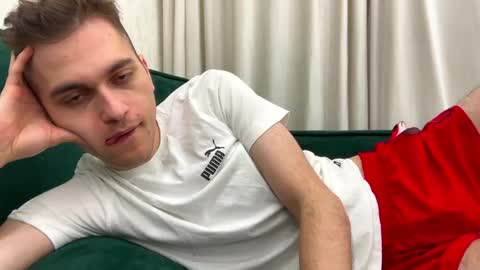 Snapshot of tai_fun chatting on May 26, 1:34 am Alex online show from May 26, 1:34 am