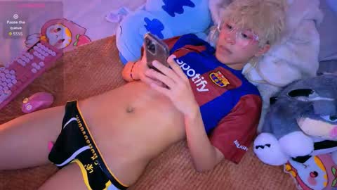 taichi online show from October 30, 6:30 pm