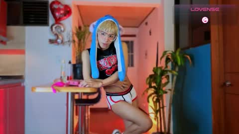 taichi online show from December 19, 6:20 am