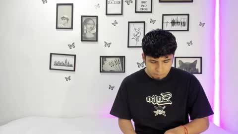 Snapshot of tainy_n_harley chatting on January 6, 4:47 am Liam and Juli online show from January 6, 4:47 am