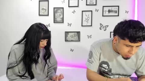 Snapshot of tainy_n_harley chatting on January 15, 8:30 am Liam and Juli online show from January 15, 8:30 am