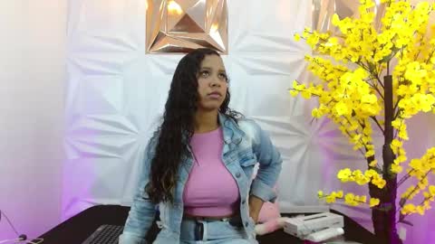 Snapshot of taira_bms chatting on October 5, 3:05 am Samantha online show from October 5, 3:05 am