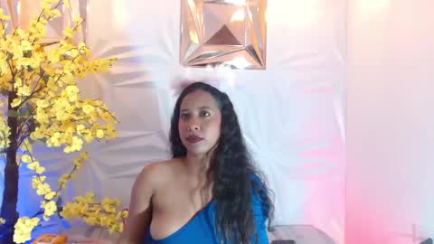 Snapshot of taira_bms chatting on October 20, 3:29 am Samantha online show from October 20, 3:29 am