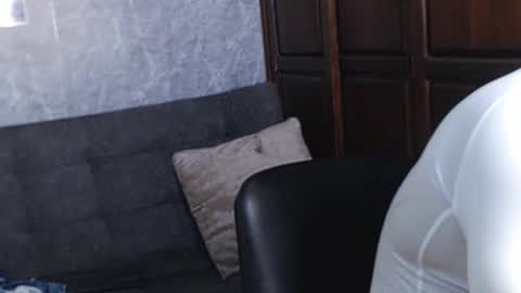 Tairon Tucke online show from December 15, 12:07 am