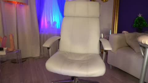 Margo online show from December 26, 4:47 pm