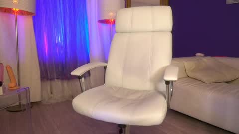 Margo online show from January 16, 4:28 pm