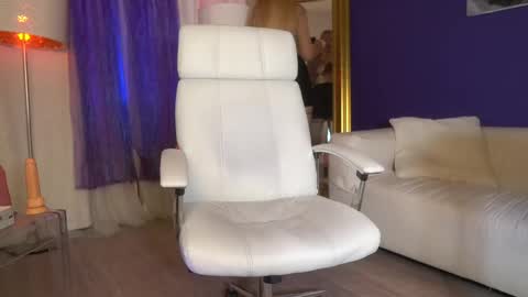 Margo online show from February 24, 4:47 pm